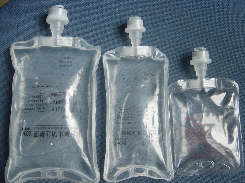 500 ml 1000 ml Natrium klorida infus kantong larutan garam normal Intravenous Single Port Non-PVC IV cairan kantong dengan Euro Cap